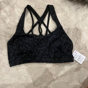 NWT Lululemon Free To Be Serene Bra SIZE 6